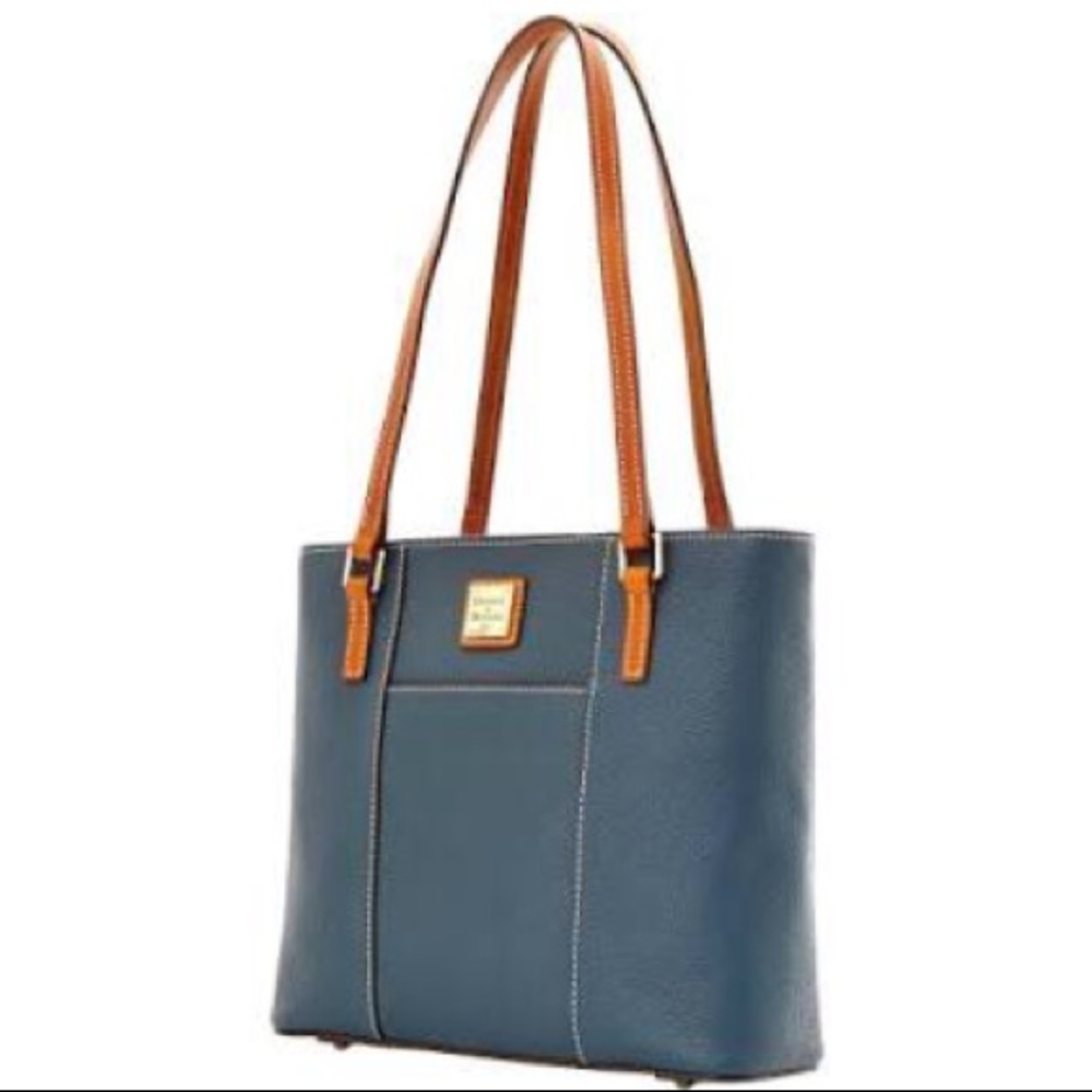Dooney & Bourke Pearl Leather Bag